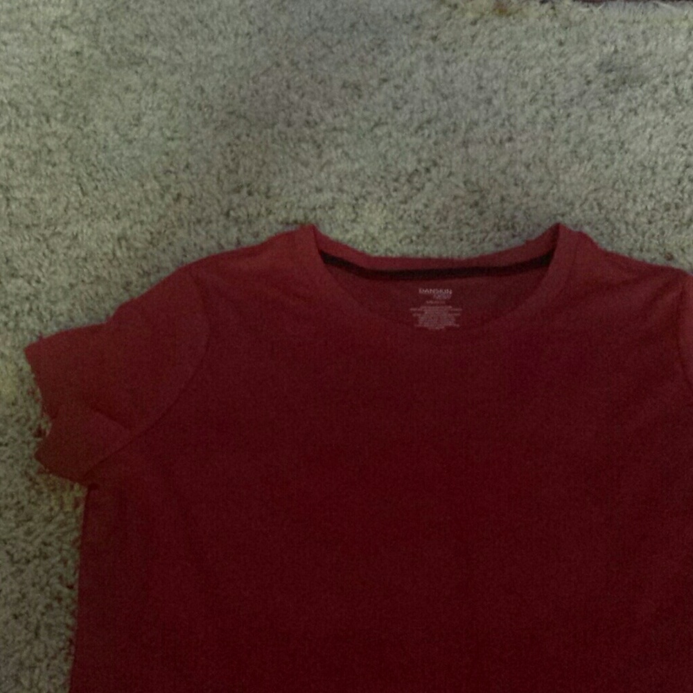 Danskin stretch tee